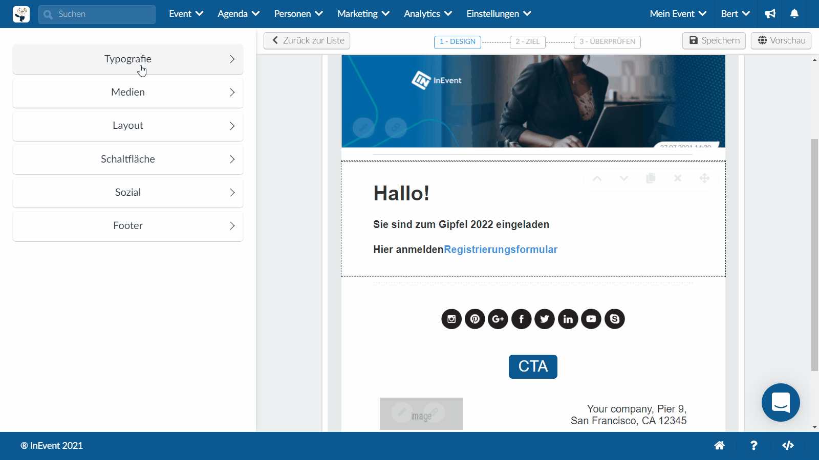 Adding a dynamic link to the registration form