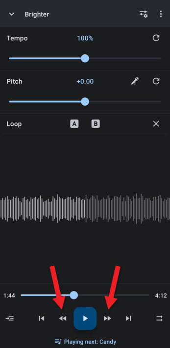 Arrows pointing at the fast rewind and fast forward buttons