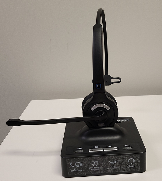 Front of Leitner LH270 wireless headset