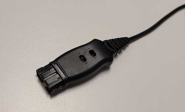 Leitner USB quick disconnect (QD) cord with compatibility switches